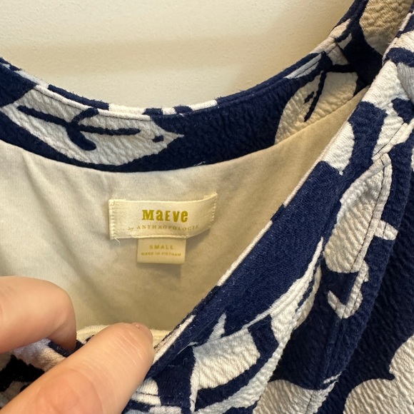 Maeve Anthropologie Button Up Puff Sleeve Crop Top Navy Blue White Floral - Picture 2 of 3